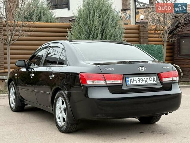 Черный Хендай Соната, объемом двигателя 2 л и пробегом 217 тыс. км за 6200 $, фото 21 на Automoto.ua