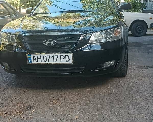 Чорний Хендай Соната, об'ємом двигуна 2 л та пробігом 293 тис. км за 5800 $, фото 3 на Automoto.ua