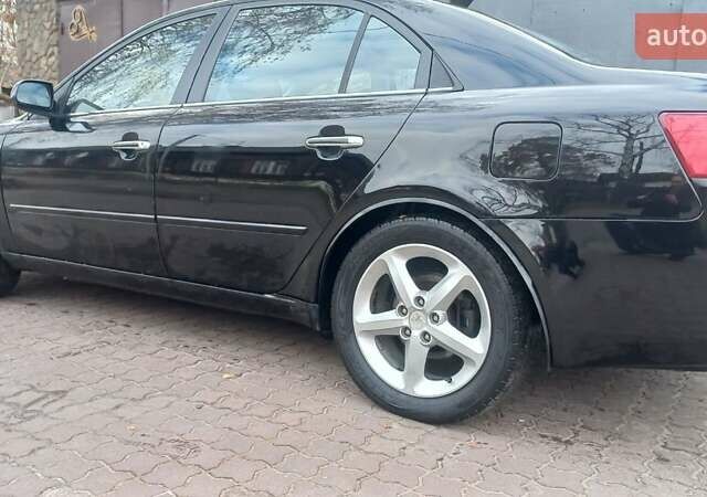 Хендай Соната 2007 в Киеве на Automoto.ua Черный Хендай Соната, объемом двигателя 2 л и пробегом 211 тыс. км за 6666 $, фото 4 на Automoto.ua