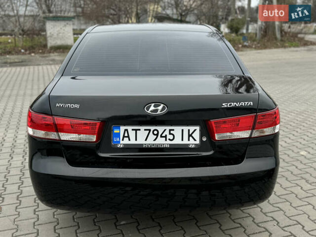 Черный Хендай Соната, объемом двигателя 2 л и пробегом 239 тыс. км за 5200 $, фото 8 на Automoto.ua