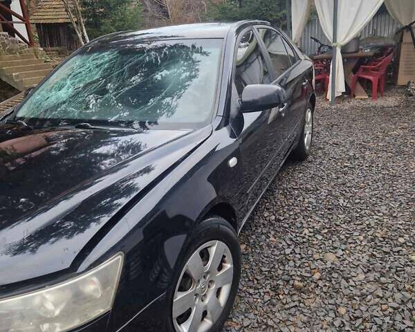 Черный Хендай Соната, объемом двигателя 1.99 л и пробегом 311 тыс. км за 2650 $, фото 4 на Automoto.ua