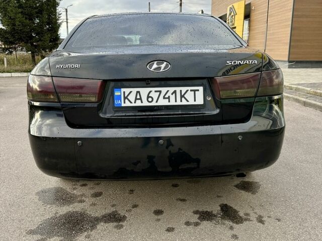Чорний Хендай Соната, об'ємом двигуна 2.4 л та пробігом 270 тис. км за 4900 $, фото 10 на Automoto.ua