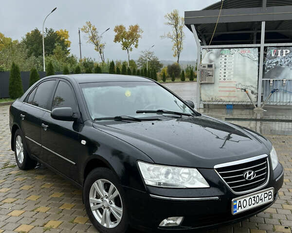 Чорний Хендай Соната, об'ємом двигуна 2 л та пробігом 281 тис. км за 5700 $, фото 4 на Automoto.ua