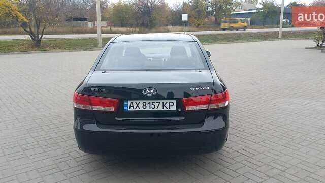 Чорний Хендай Соната, об'ємом двигуна 2 л та пробігом 216 тис. км за 6500 $, фото 7 на Automoto.ua