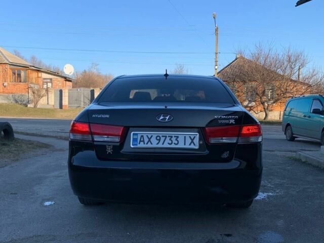 Черный Хендай Соната, объемом двигателя 2 л и пробегом 320 тыс. км за 5299 $, фото 2 на Automoto.ua