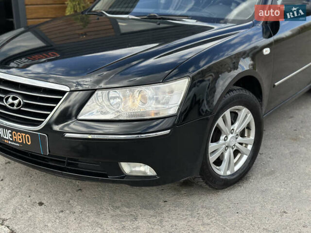 Черный Хендай Соната, объемом двигателя 2 л и пробегом 270 тыс. км за 5400 $, фото 2 на Automoto.ua
