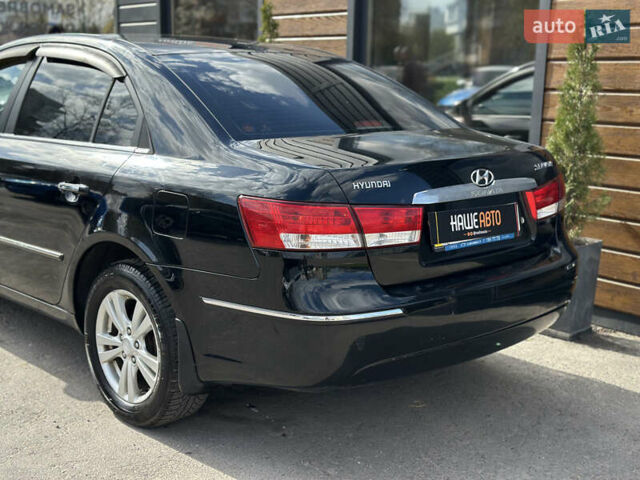 Черный Хендай Соната, объемом двигателя 2 л и пробегом 270 тыс. км за 5400 $, фото 11 на Automoto.ua