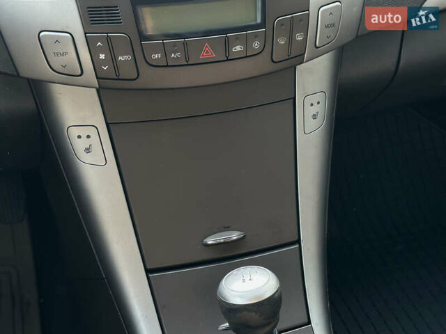 Черный Хендай Соната, объемом двигателя 2 л и пробегом 270 тыс. км за 5400 $, фото 34 на Automoto.ua