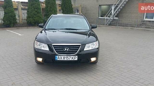 Чорний Хендай Соната, об'ємом двигуна 2 л та пробігом 216 тис. км за 6500 $, фото 5 на Automoto.ua