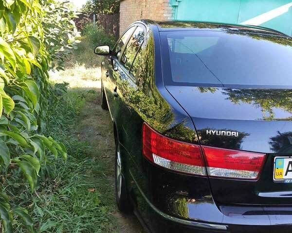 Хендай Соната 2008 в Киеве на Automoto.ua Черный Хендай Соната, объемом двигателя 2 л и пробегом 230 тыс. км за 8800 $, фото 1 на Automoto.ua