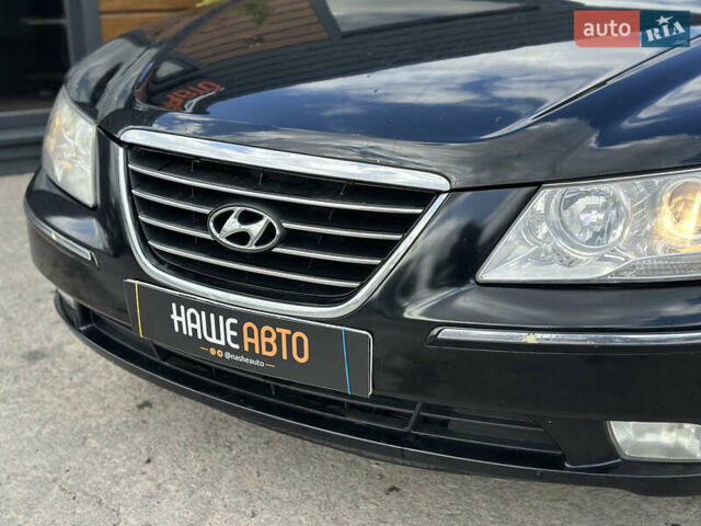 Черный Хендай Соната, объемом двигателя 2 л и пробегом 270 тыс. км за 5400 $, фото 4 на Automoto.ua