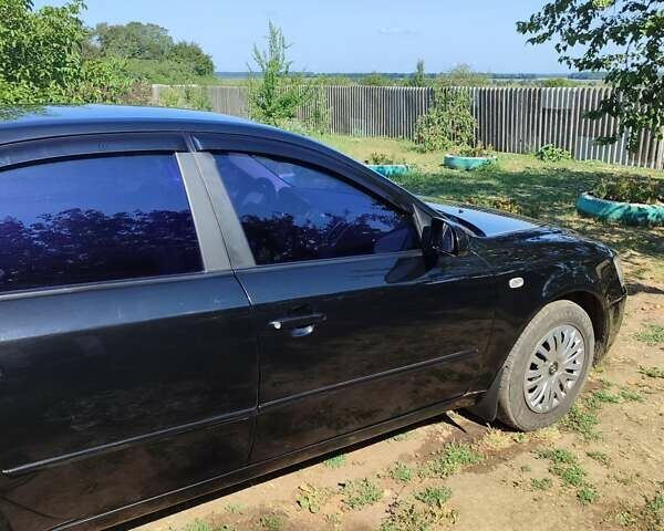 Чорний Хендай Соната, об'ємом двигуна 2 л та пробігом 247 тис. км за 5700 $, фото 3 на Automoto.ua