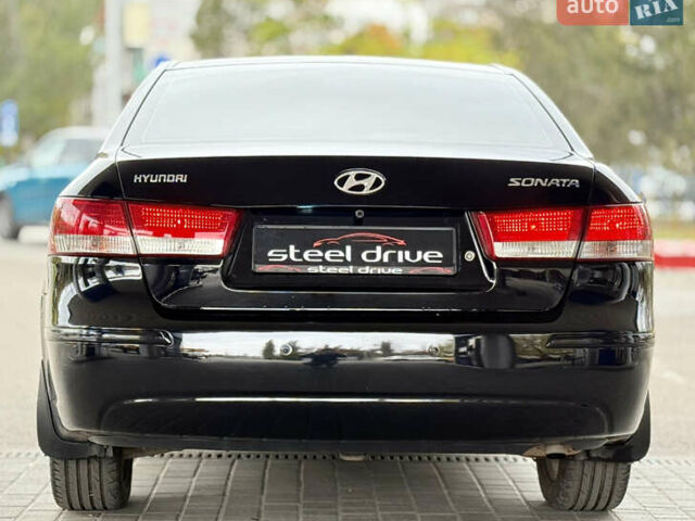 Хендай Соната 2008 у Миколаєві на Automoto.ua Чорний Хендай Соната, об'ємом двигуна 2 л та пробігом 231 тис. км за 5899 $, фото 3 на Automoto.ua