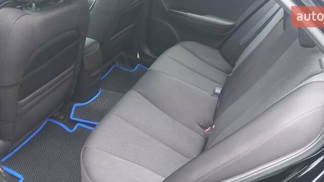 Чорний Хендай Соната, об'ємом двигуна 2 л та пробігом 216 тис. км за 6500 $, фото 10 на Automoto.ua