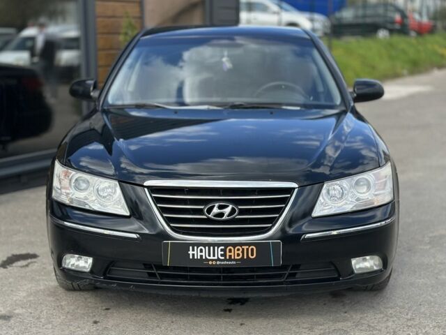 Черный Хендай Соната, объемом двигателя 2 л и пробегом 270 тыс. км за 5450 $, фото 3 на Automoto.ua