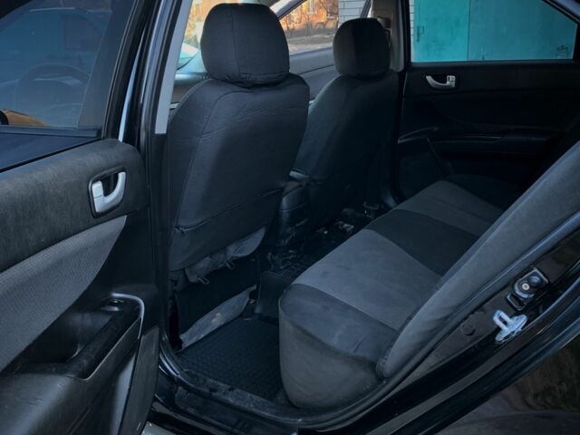 Черный Хендай Соната, объемом двигателя 2 л и пробегом 320 тыс. км за 5299 $, фото 8 на Automoto.ua