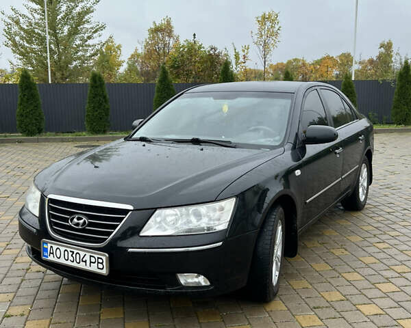 Чорний Хендай Соната, об'ємом двигуна 2 л та пробігом 281 тис. км за 5700 $, фото 6 на Automoto.ua