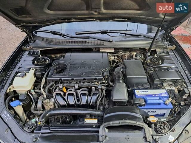 Хендай Соната 2008 в Раздельной на Automoto.ua Черный Хендай Соната, объемом двигателя 2.4 л и пробегом 240 тыс. км за 7200 $, фото 7 на Automoto.ua