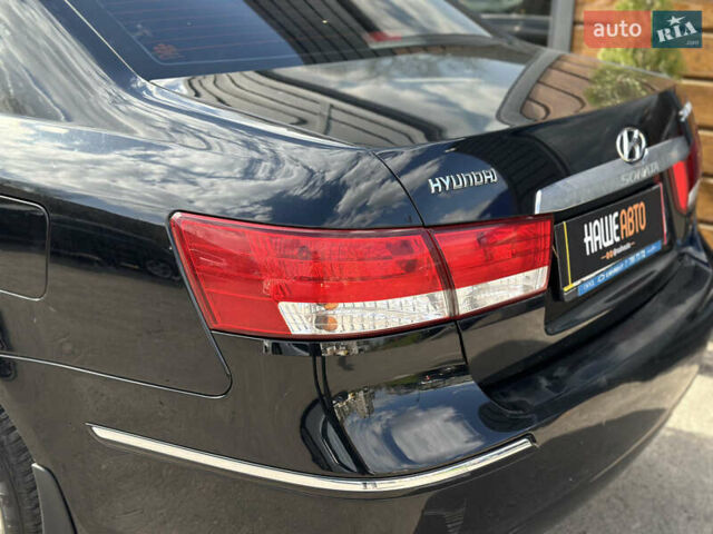 Черный Хендай Соната, объемом двигателя 2 л и пробегом 270 тыс. км за 5400 $, фото 12 на Automoto.ua