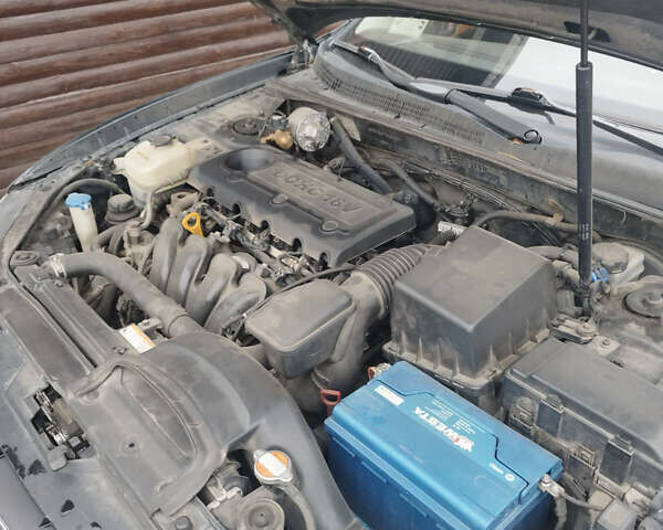 Черный Хендай Соната, объемом двигателя 2.4 л и пробегом 201 тыс. км за 5800 $, фото 8 на Automoto.ua