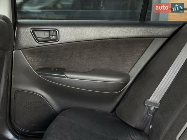 Черный Хендай Соната, объемом двигателя 2 л и пробегом 270 тыс. км за 5400 $, фото 45 на Automoto.ua