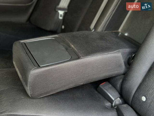 Черный Хендай Соната, объемом двигателя 2 л и пробегом 270 тыс. км за 5400 $, фото 46 на Automoto.ua