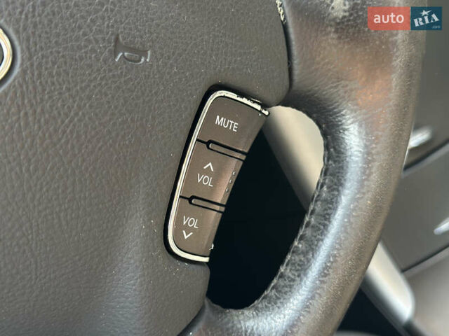 Черный Хендай Соната, объемом двигателя 2 л и пробегом 270 тыс. км за 5400 $, фото 31 на Automoto.ua