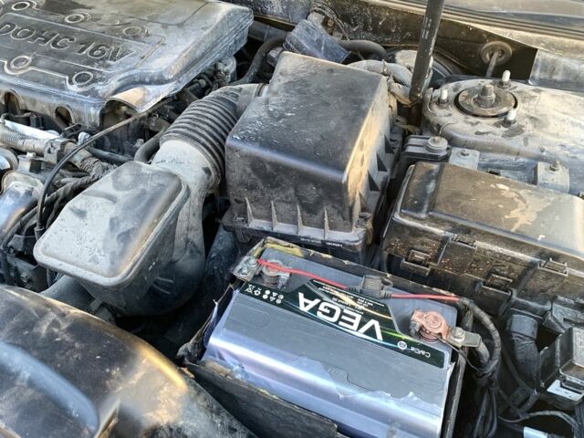 Черный Хендай Соната, объемом двигателя 2 л и пробегом 250 тыс. км за 6300 $, фото 15 на Automoto.ua