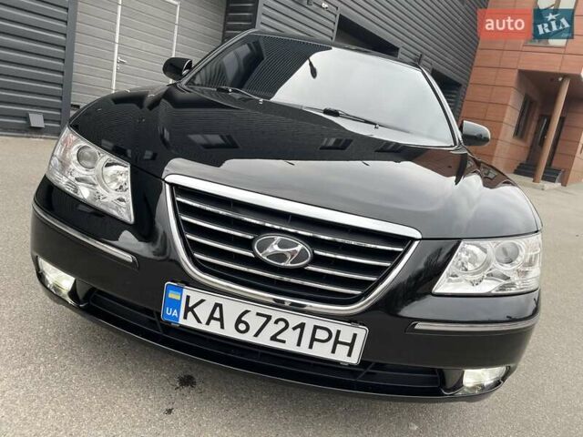 Черный Хендай Соната, объемом двигателя 2 л и пробегом 110 тыс. км за 9700 $, фото 1 на Automoto.ua
