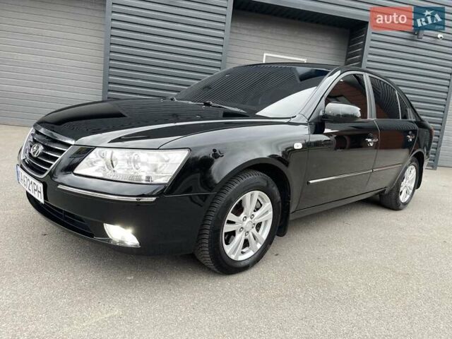 Черный Хендай Соната, объемом двигателя 2 л и пробегом 110 тыс. км за 9700 $, фото 6 на Automoto.ua