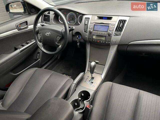 Черный Хендай Соната, объемом двигателя 2 л и пробегом 110 тыс. км за 9700 $, фото 38 на Automoto.ua