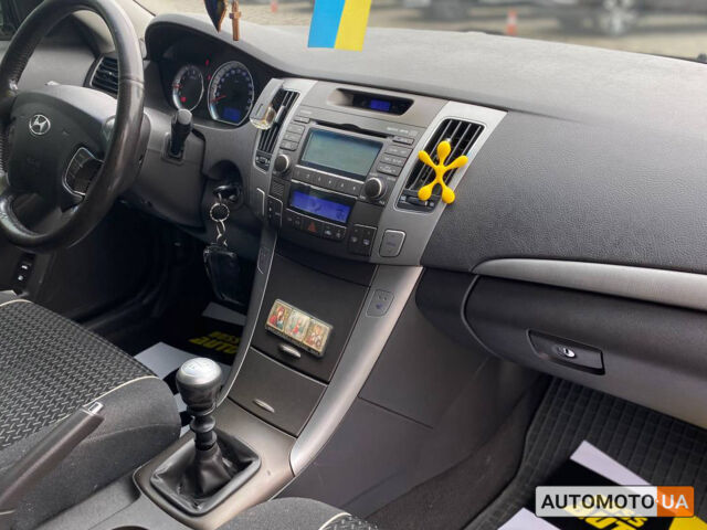 Черный Хендай Соната, объемом двигателя 2 л и пробегом 145 тыс. км за 7890 $, фото 16 на Automoto.ua
