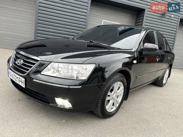 Черный Хендай Соната, объемом двигателя 2 л и пробегом 110 тыс. км за 9700 $, фото 4 на Automoto.ua