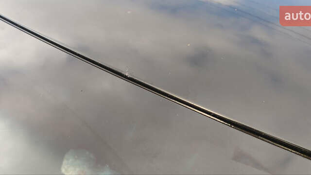 Черный Хендай Соната, объемом двигателя 2.4 л и пробегом 275 тыс. км за 6000 $, фото 3 на Automoto.ua