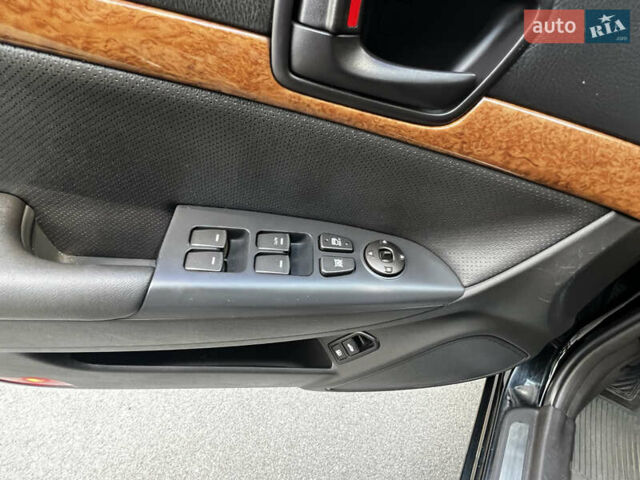 Чорний Хендай Соната, об'ємом двигуна 2.4 л та пробігом 176 тис. км за 8500 $, фото 17 на Automoto.ua