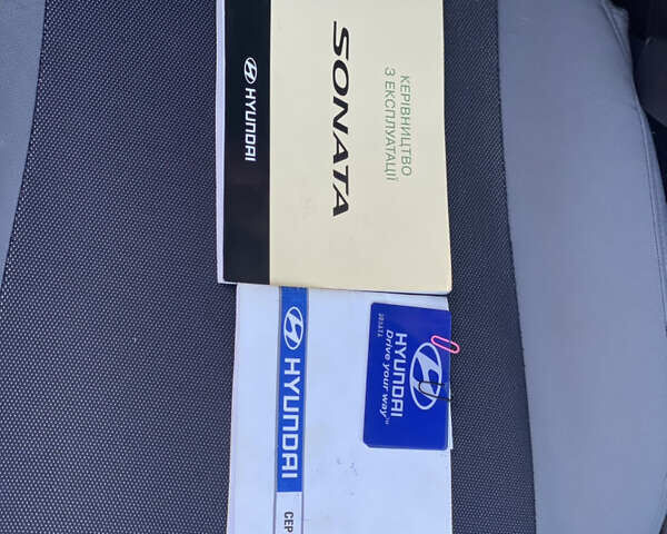 Черный Хендай Соната, объемом двигателя 2 л и пробегом 90 тыс. км за 9800 $, фото 14 на Automoto.ua