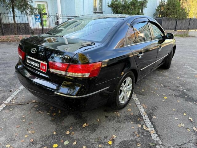 Чорний Хендай Соната, об'ємом двигуна 2 л та пробігом 109 тис. км за 6990 $, фото 4 на Automoto.ua