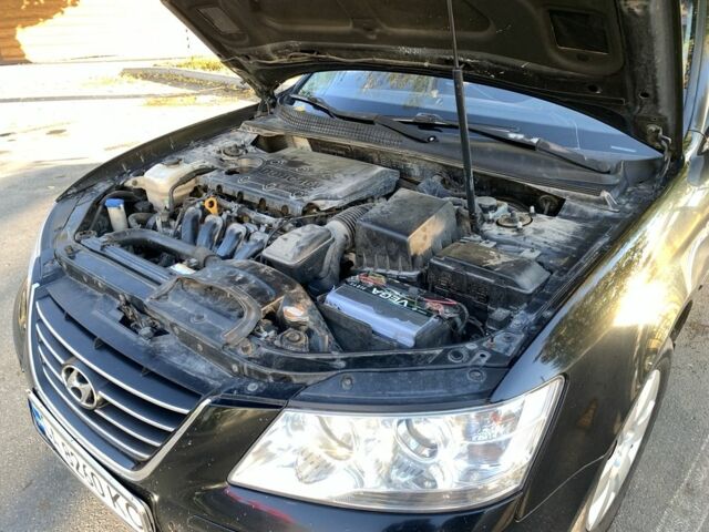 Черный Хендай Соната, объемом двигателя 2 л и пробегом 250 тыс. км за 6300 $, фото 14 на Automoto.ua