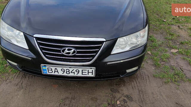 Черный Хендай Соната, объемом двигателя 2.4 л и пробегом 275 тыс. км за 6000 $, фото 4 на Automoto.ua