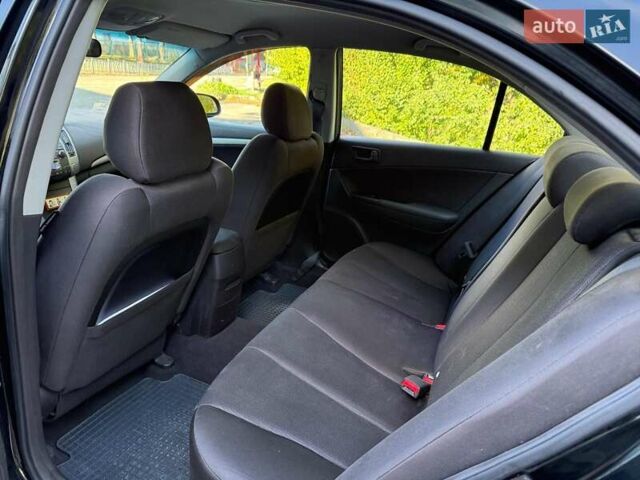 Чорний Хендай Соната, об'ємом двигуна 2 л та пробігом 109 тис. км за 6990 $, фото 14 на Automoto.ua