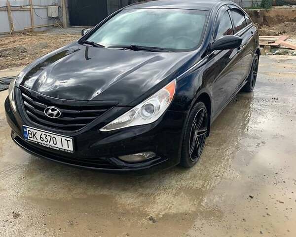 Хендай Соната 2010 в Вараш (Кузнецовск) на Automoto.ua Черный Хендай Соната, объемом двигателя 2.4 л и пробегом 164 тыс. км за 8200 $, фото 1 на Automoto.ua