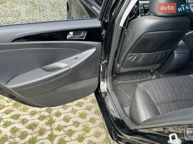 Хендай Соната 2010 в Харькове на Automoto.ua Черный Хендай Соната, объемом двигателя 2 л и пробегом 38 тыс. км за 11300 $, фото 16 на Automoto.ua