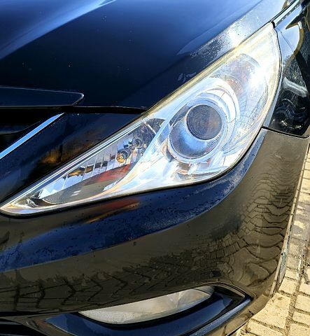 Черный Хендай Соната, объемом двигателя 2 л и пробегом 190 тыс. км за 7500 $, фото 2 на Automoto.ua