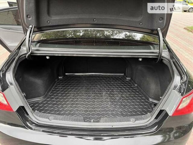 Чорний Хендай Соната, об'ємом двигуна 2.4 л та пробігом 398 тис. км за 7800 $, фото 8 на Automoto.ua