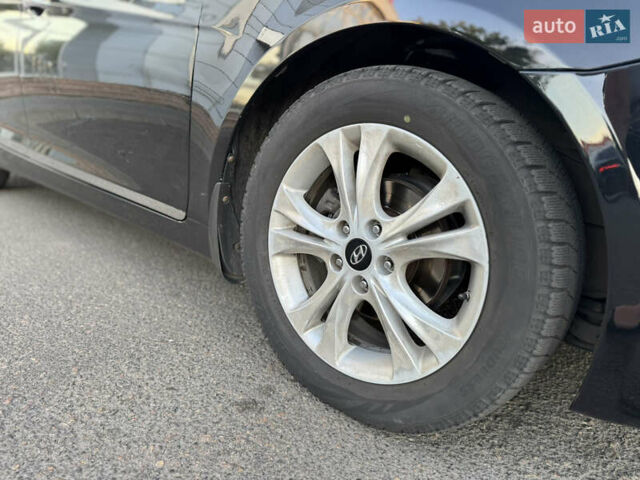 Черный Хендай Соната, объемом двигателя 2.4 л и пробегом 270 тыс. км за 9200 $, фото 19 на Automoto.ua