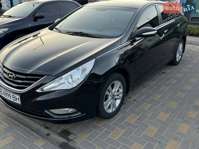 Чорний Хендай Соната, об'ємом двигуна 2 л та пробігом 133 тис. км за 10000 $, фото 9 на Automoto.ua