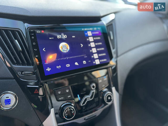 Черный Хендай Соната, объемом двигателя 2.4 л и пробегом 270 тыс. км за 9200 $, фото 42 на Automoto.ua