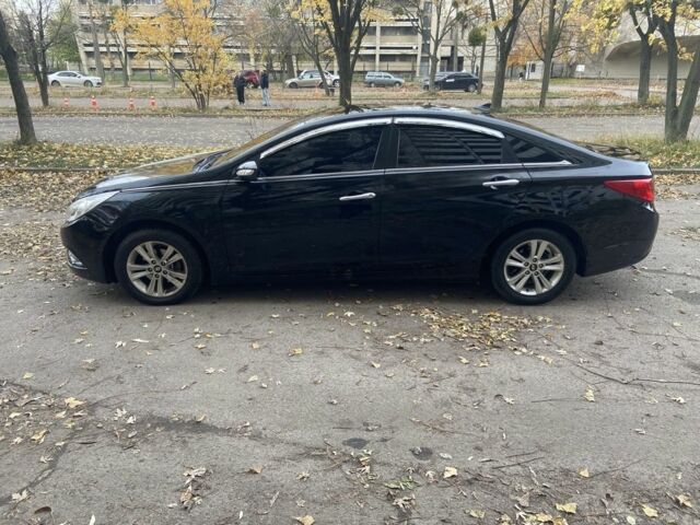Чорний Хендай Соната, об'ємом двигуна 2 л та пробігом 350 тис. км за 7700 $, фото 7 на Automoto.ua