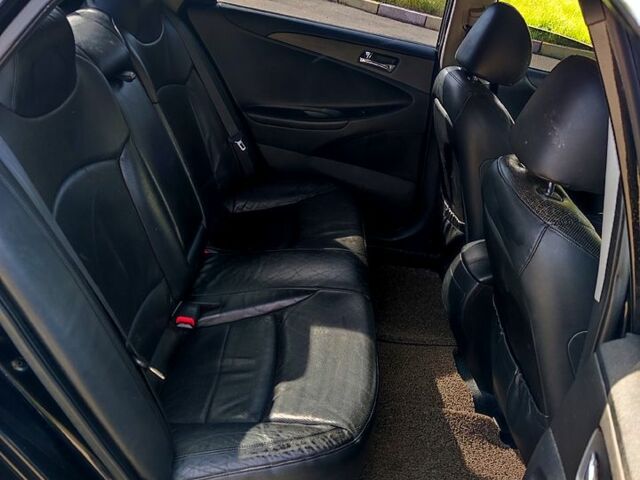 Чорний Хендай Соната, об'ємом двигуна 2 л та пробігом 216 тис. км за 7650 $, фото 11 на Automoto.ua