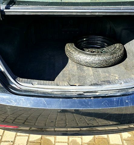 Черный Хендай Соната, объемом двигателя 2 л и пробегом 190 тыс. км за 7500 $, фото 4 на Automoto.ua